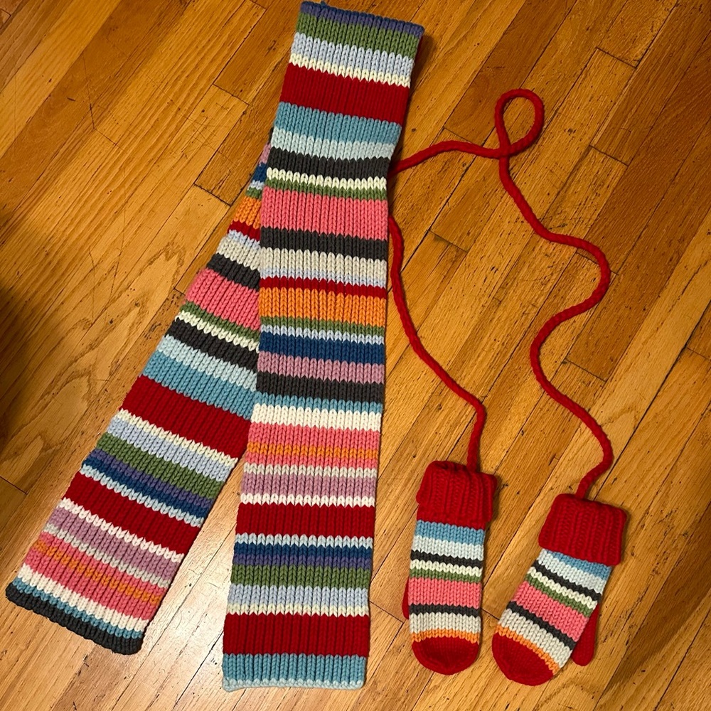 GAP rainbow knit scarf & mittens set